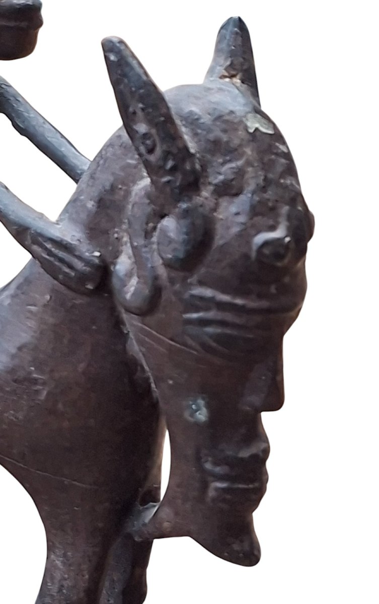 Rare Batak Equestrian Bronze Statuette – Sumatra, 19th Century-photo-4