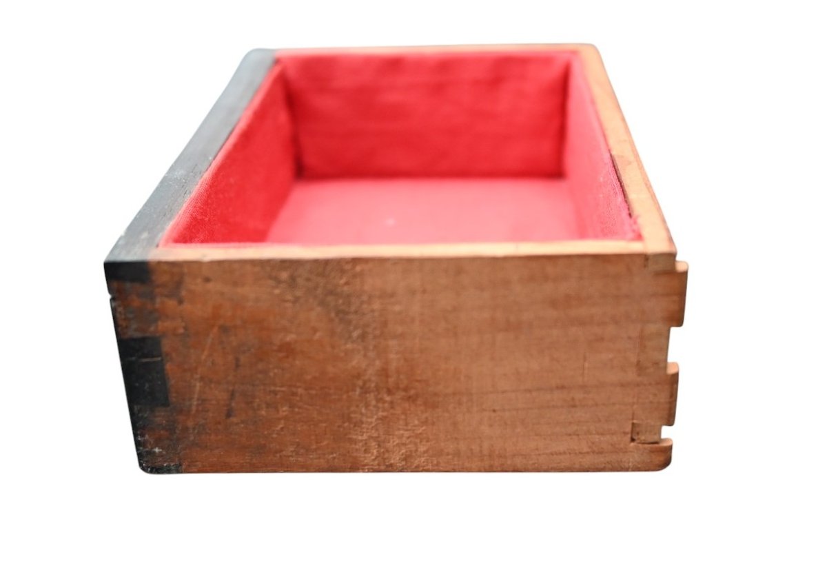 Charmant meuble miniature de type secrétaire / maîtresse, fin XIXe siècle (vers 1870–1900).-photo-4