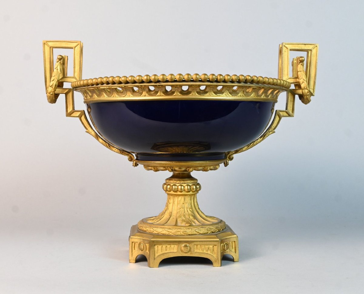 Coupe en porcelaine de Sèvres montée en bronze doré – France, XIXe siècle-photo-2