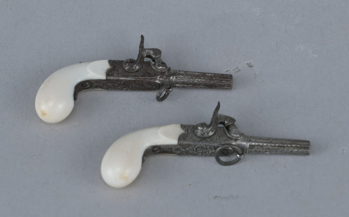Paire de pistolets miniatures de maîtrise, Liège-photo-1