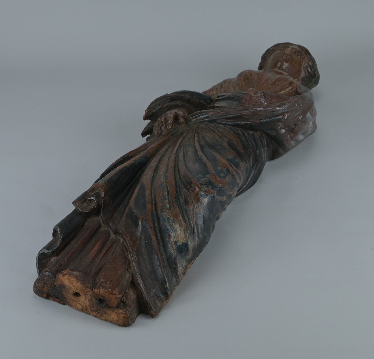 Sculpture religieuse en noyer polychrome – figure féminine, probablement la Vierge – 54 cm-photo-1