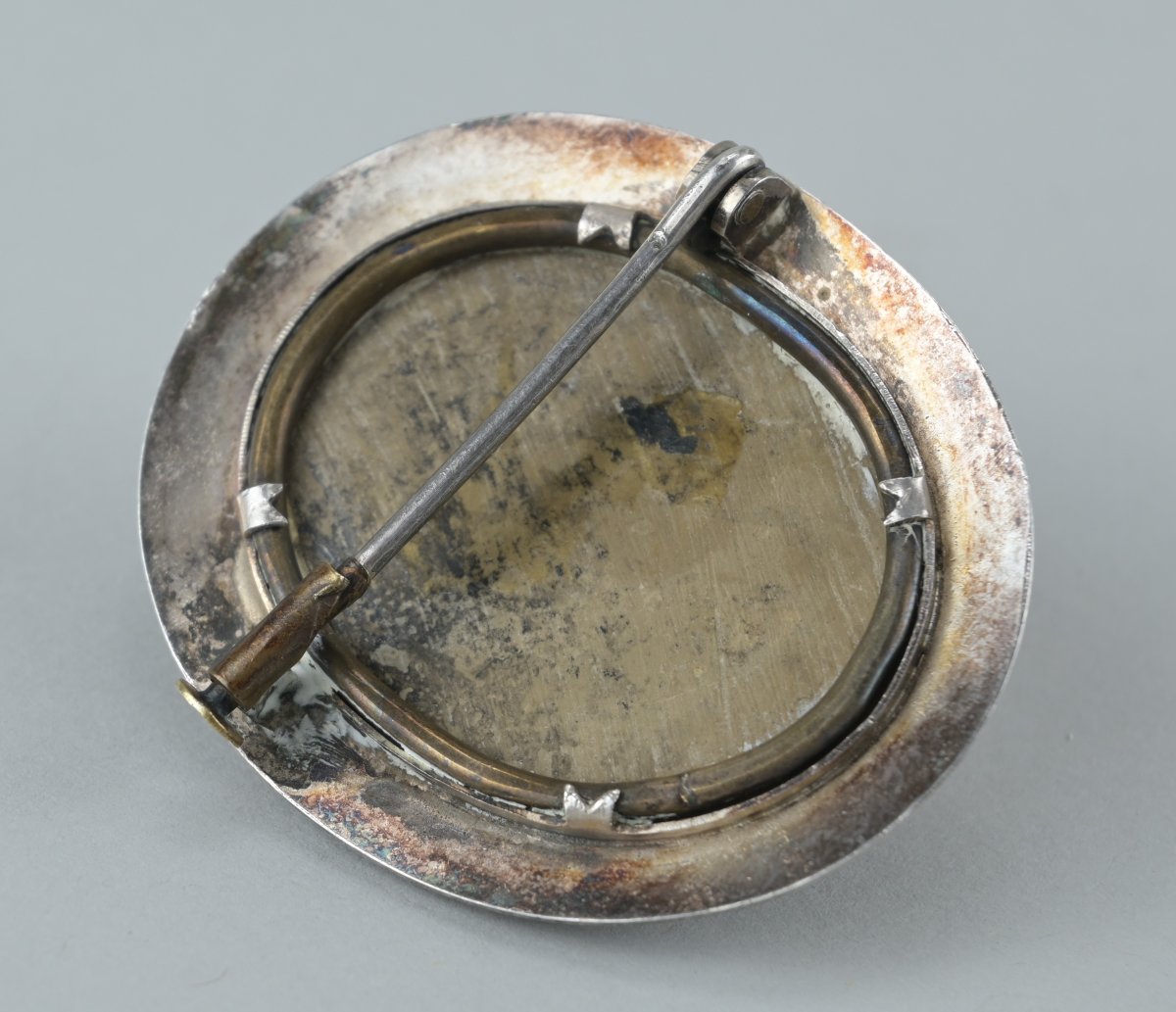 19th-century Grand Tour Brooch—lava Stone Cameo With Silver Setting-photo-2