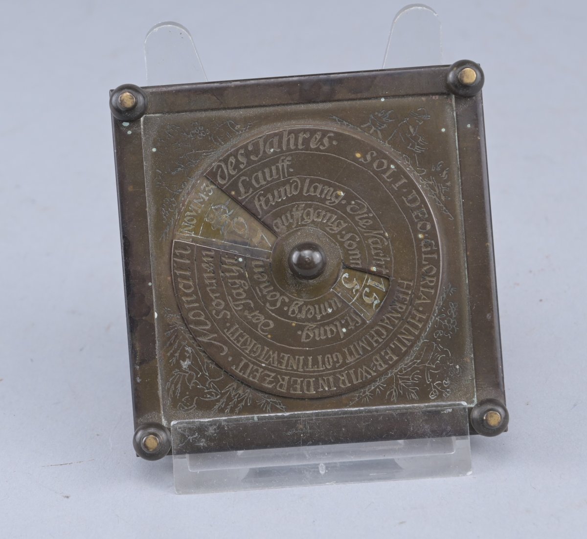 Perpetual Calendar Made Of Bronze, Dated 1720-photo-3