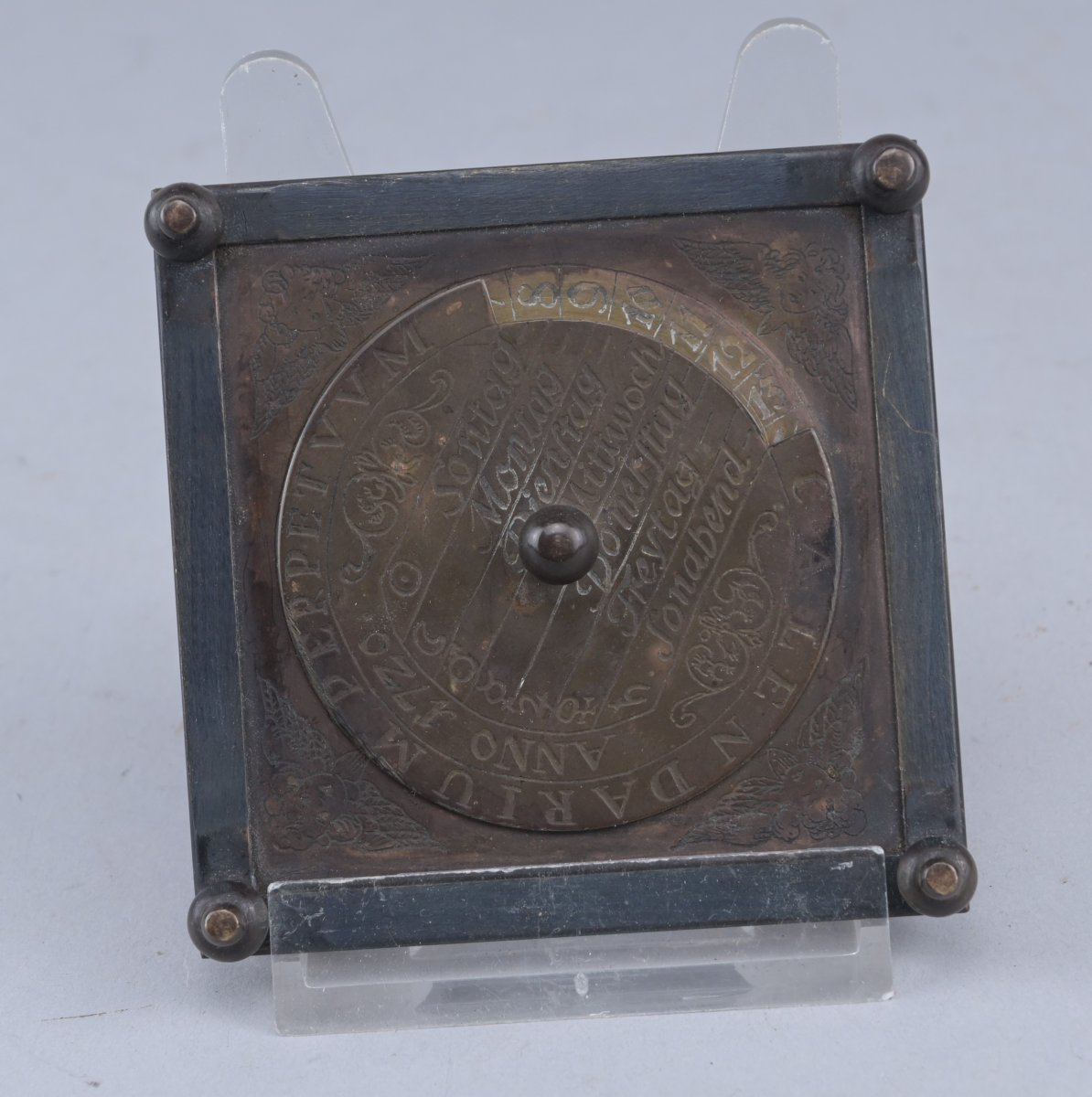 Perpetual Calendar Made Of Bronze, Dated 1720-photo-4