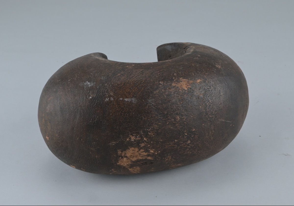 Bracelet d’archer tutsi en bois sculpté – Rwanda – début du XXe siècle-photo-4