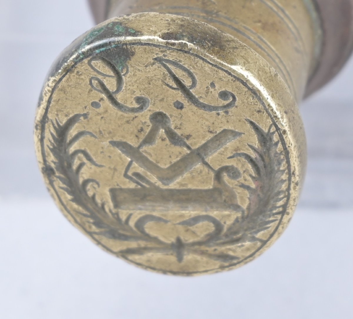 Cachet maçonnique en bois et laiton, XVIIIe siècle
