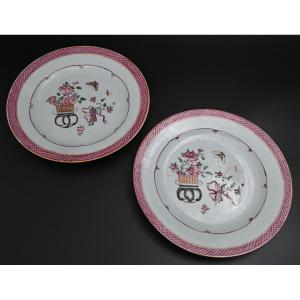 Paire d'Assiettes - Porcelaine - Famille Rose - Yongzheng - Chine - XVIII ème