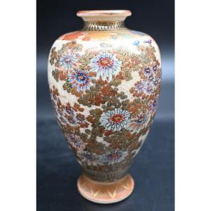 Beautiful Quality Old Japanese Satsuma Vase,