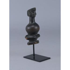 Sifflet Chokwe anthropomorphe – RD Congo / Angola – première moitié du XXe siècle