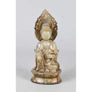 Jadeite Statuette Depicting A Seated Guanyin – China – 19th Century