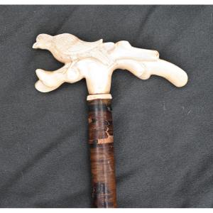 Cane With Carved Handle In Mother Of Pearl