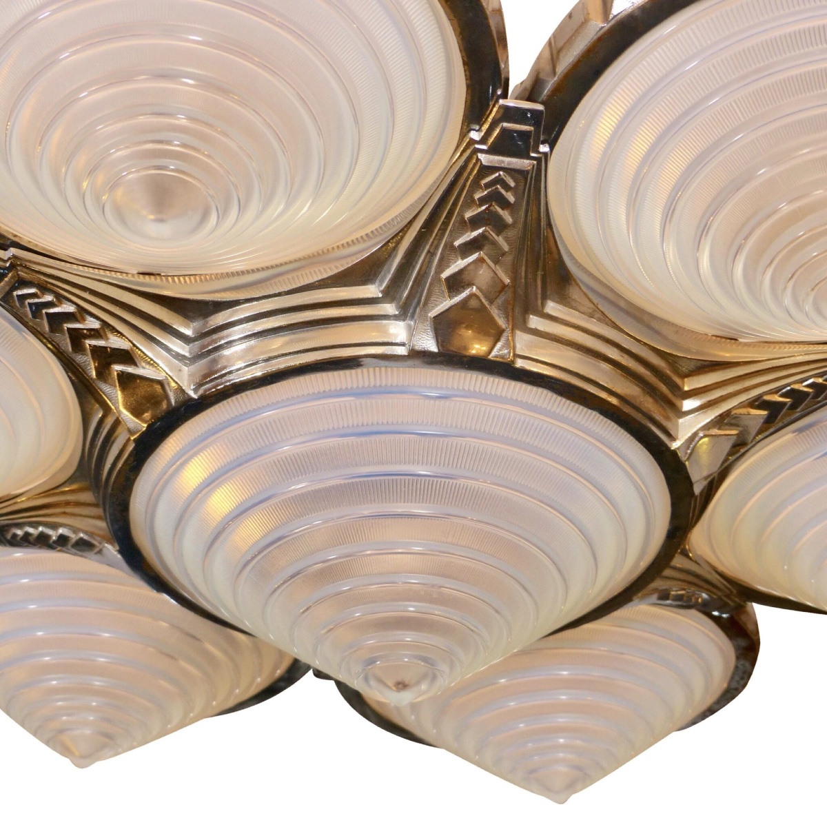Plafonnier Art Déco, chrome et verre opalin ; signé « Georges Leleu »-photo-4