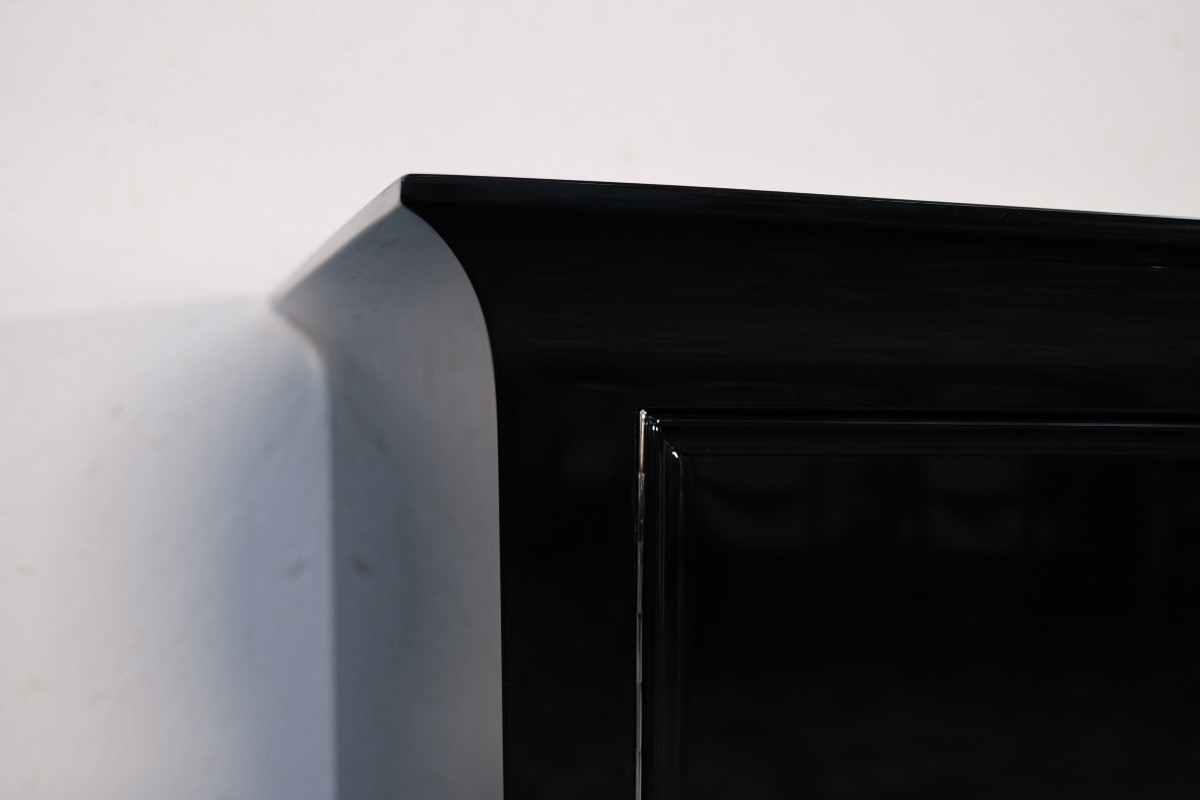 Art Deco Sideboard Adorned With An Emblem Representing A Stylized Woman's Head-photo-7