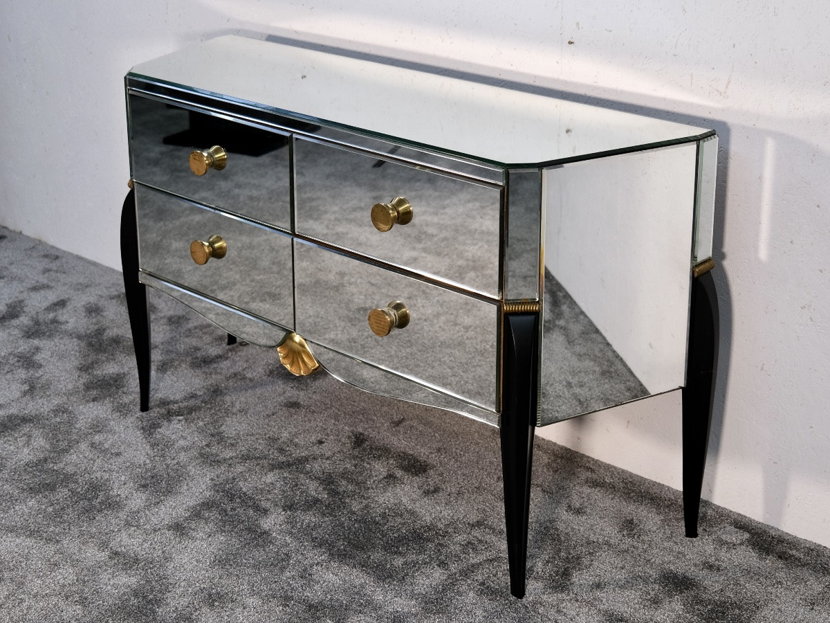 Art Deco Chest Of Drawers With Mirrors And Elegantly Curved Legs. Brass-colored Wall Lights.-photo-5