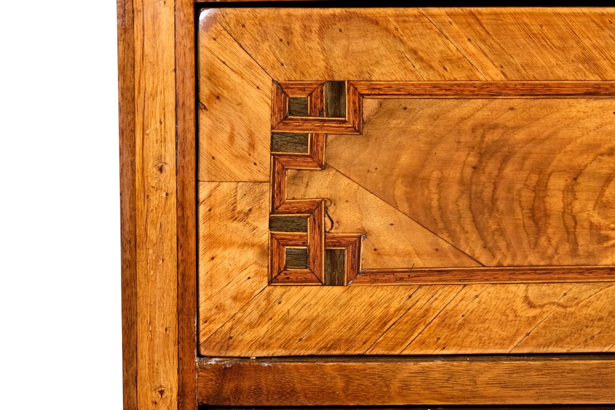 Commode Louis XVI à deux tiroirs, en noyer, vernis au tampon appliqué à la main.-photo-1