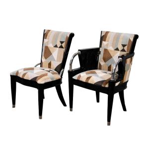 Ensemble de chaises en osier laqué noir, 2 avec accoudoirs et 4 sans accoudoirs