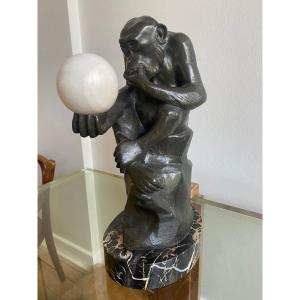 Sculpture en bronze illuminée signée "Rochard"- Singe avec Boule en albâtre- Art déco