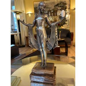 Art Deco Bronze Sculpture Circa 1930 By Pierre Le Faguays