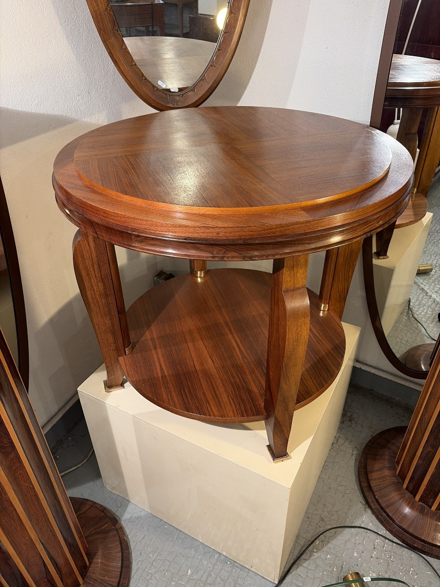 Pedestal Table-photo-2