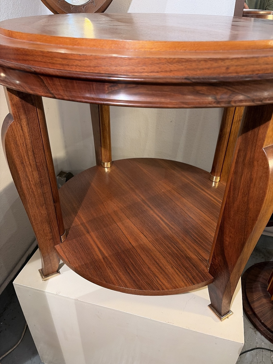 Pedestal Table-photo-3