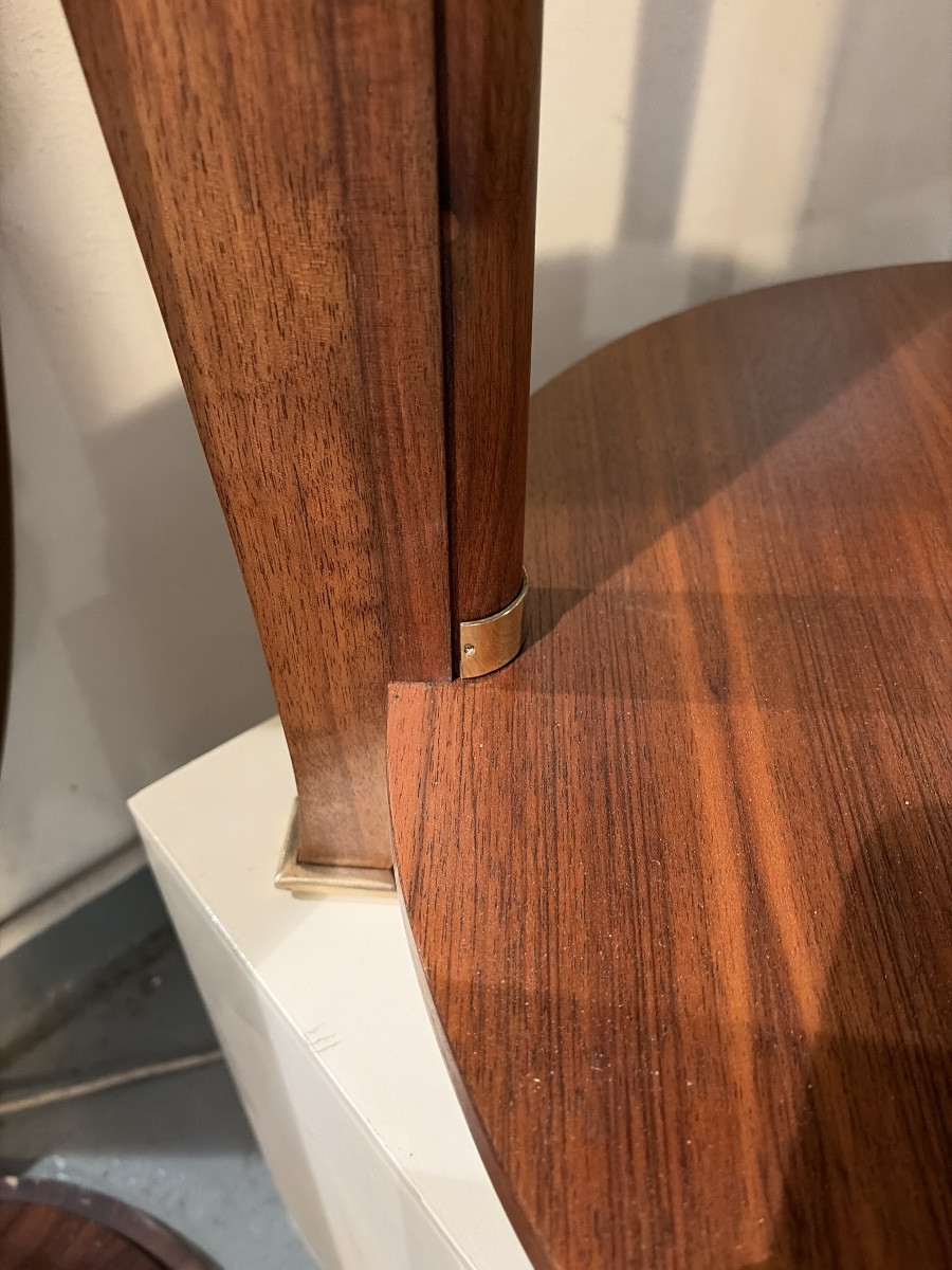 Pedestal Table-photo-4