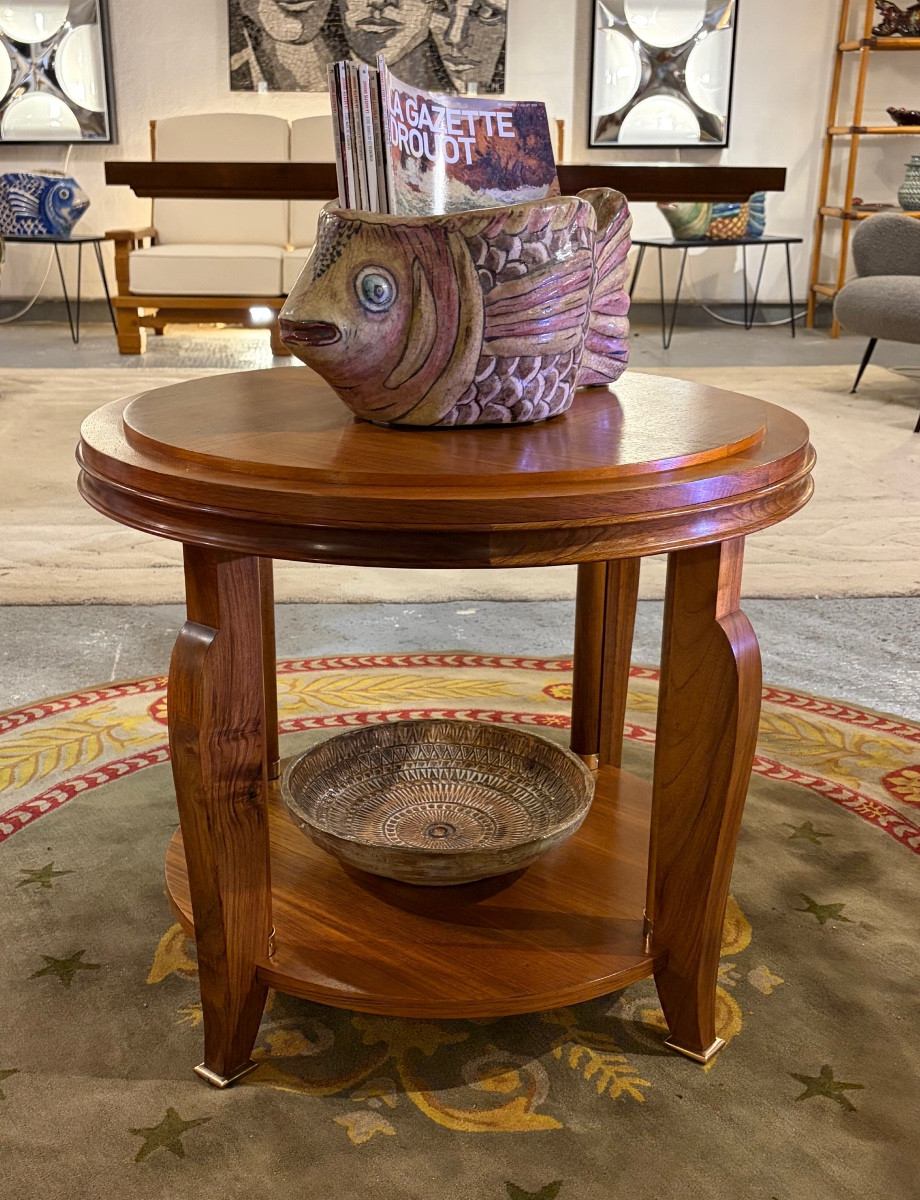 Pedestal Table
