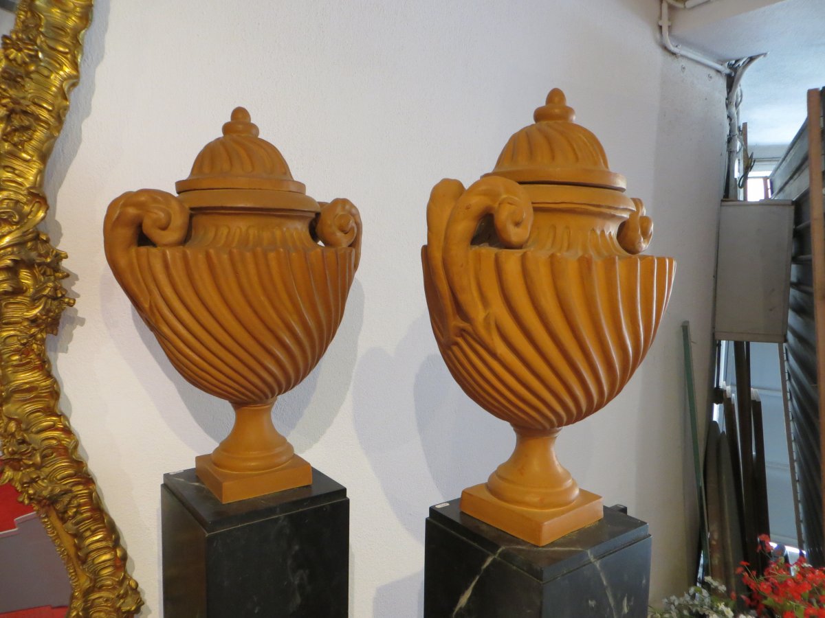 Paire de colonnes avec vase terre cuite-photo-4