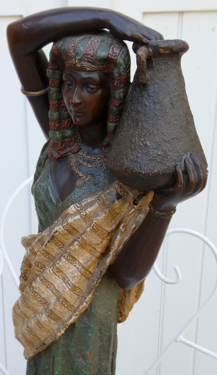 GRANDE SCULPTURE ORIENTALE 1900 - PLÂTRE POLYCHROME -ÉGYPTIENNE PORTEUSE D'EAU-photo-4