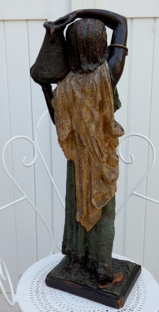 GRANDE SCULPTURE ORIENTALE 1900 - PLÂTRE POLYCHROME -ÉGYPTIENNE PORTEUSE D'EAU-photo-3