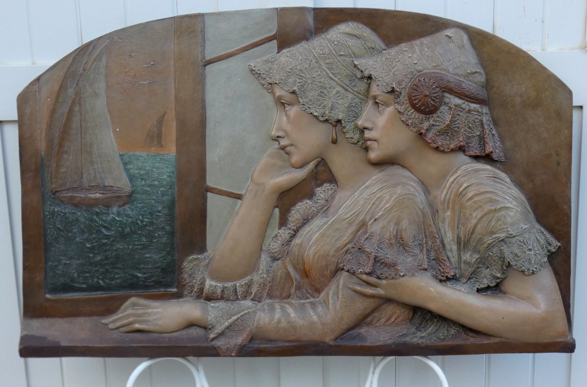 GRAND BAS-RELIEF POLYCHROME ART-NOUVEAU 1900 - DEUX FEMMES ATTENDANT LE RETOUR DES PÊCHEURS-photo-7
