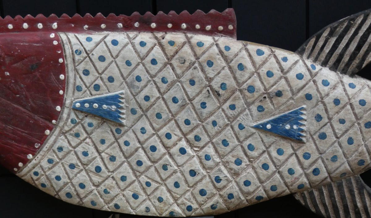 ART POPULAIRE AFRICAIN XXe  -TRÈS GRAND POISSON BOZO- 117 CM-  RITES DU PEUPLE PÊCHEUR DU MALI -photo-1