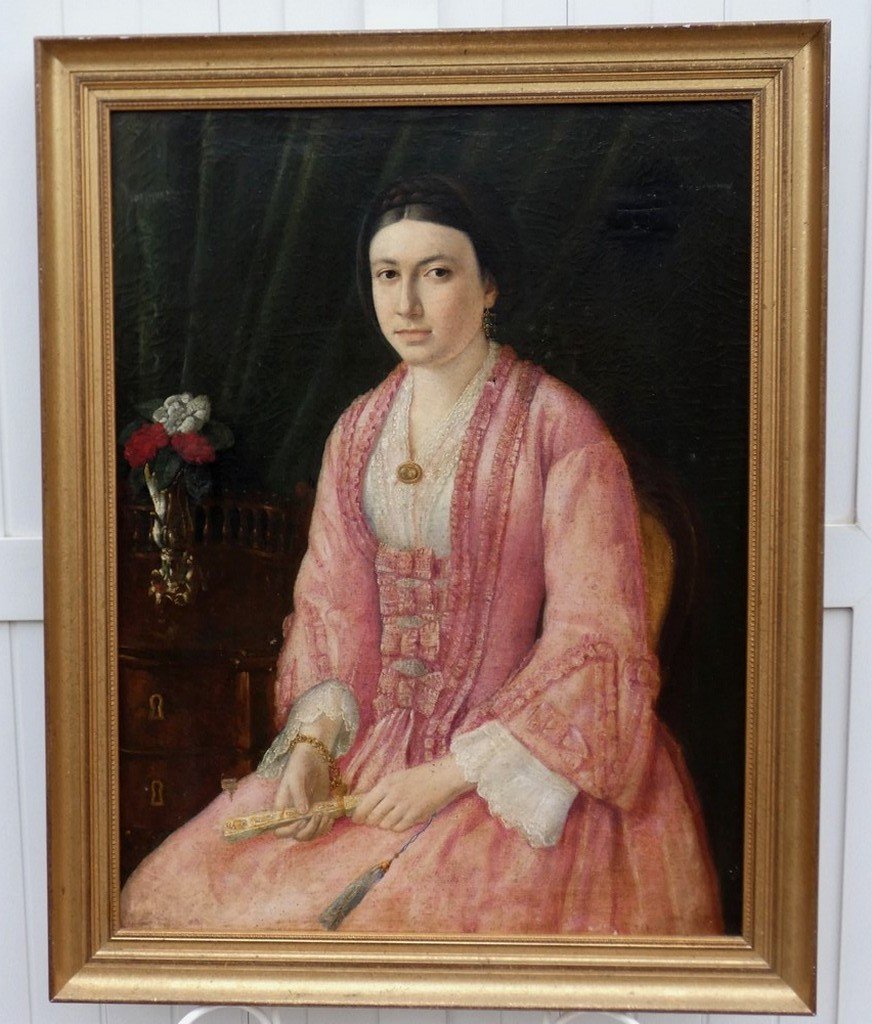 Large 19th Century Portrait - Young Woman In Pink Dress, Holding A Fan - A Touch Of "mona Lisa"-photo-8