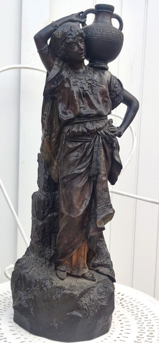 GRANDE SCULPTURE ORIENTALISTE 1900 - TERRE-CUITE POLYCHROME - JEUNE FEMME PORTEUSE D'EAU-photo-5