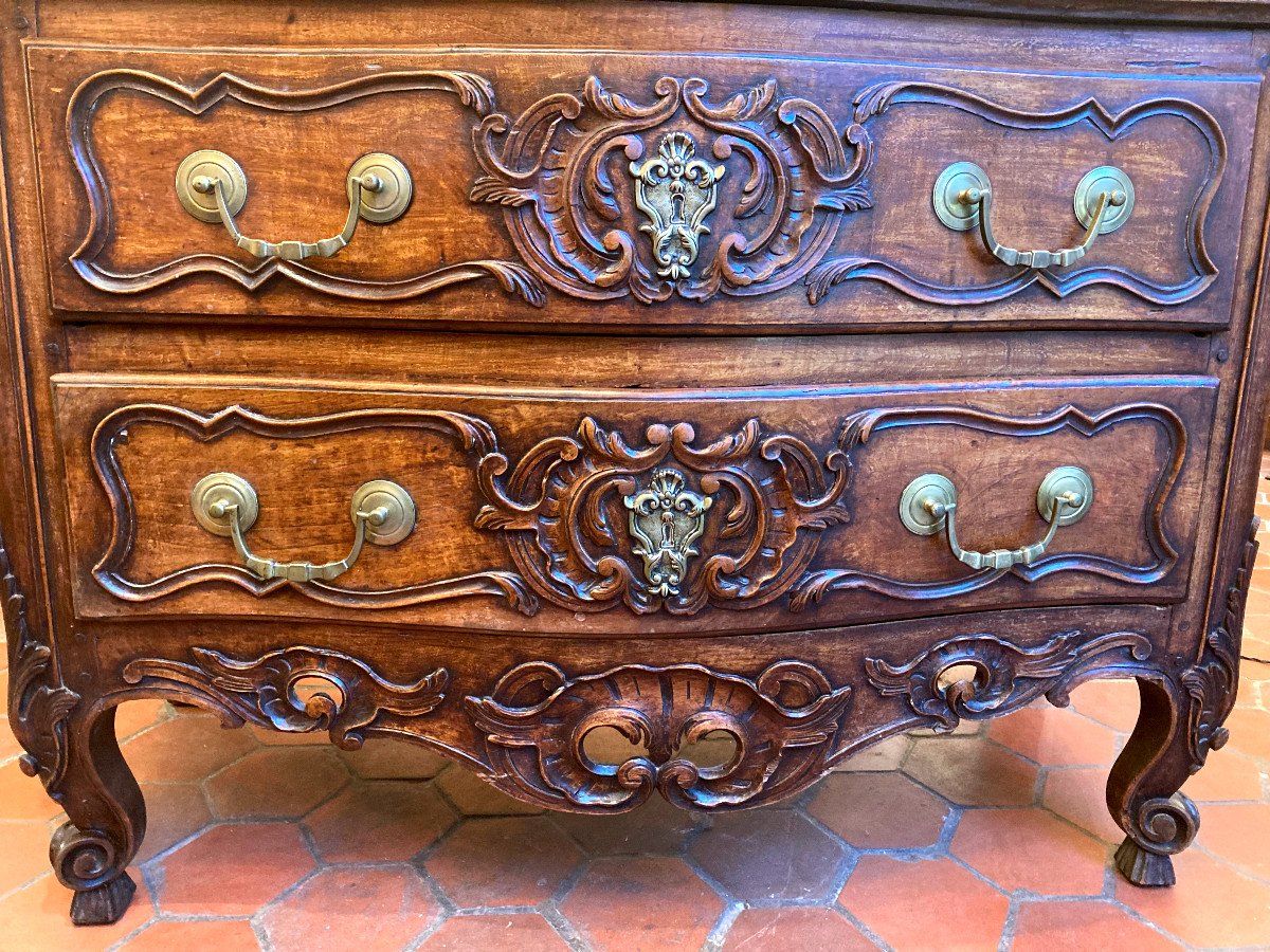 Provençal Animated Chest Of Drawers In Molded Walnut - 18th Century-photo-3