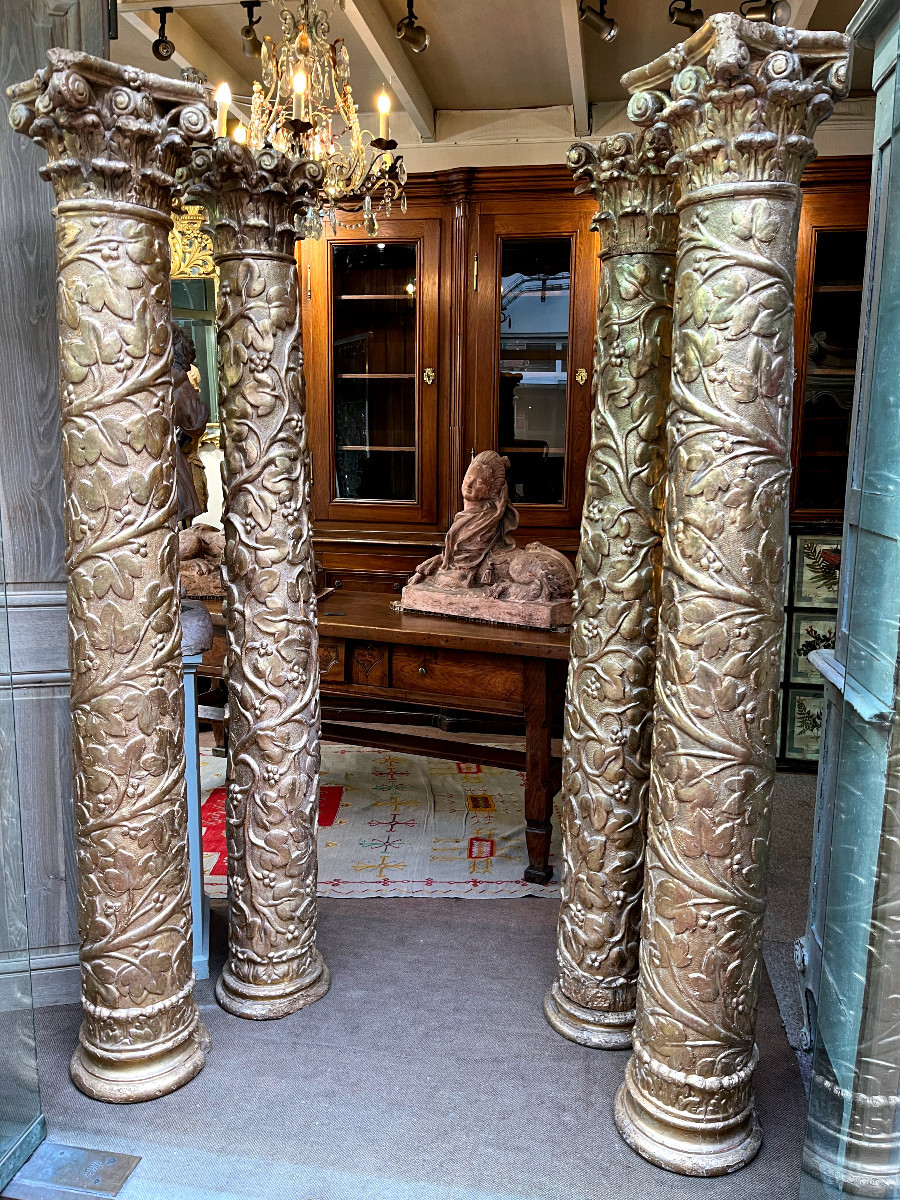 Importante suite de Colonnes en chêne mouluré , sculpté,  doré à La Feuille - Italie XVIIIeme.-photo-6