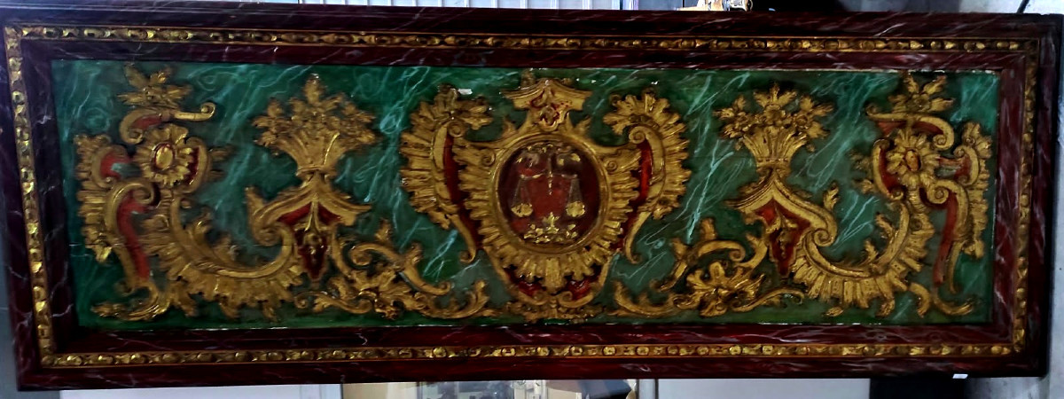 Important Piece Of Re-edged Woodwork - Italy 18th Century