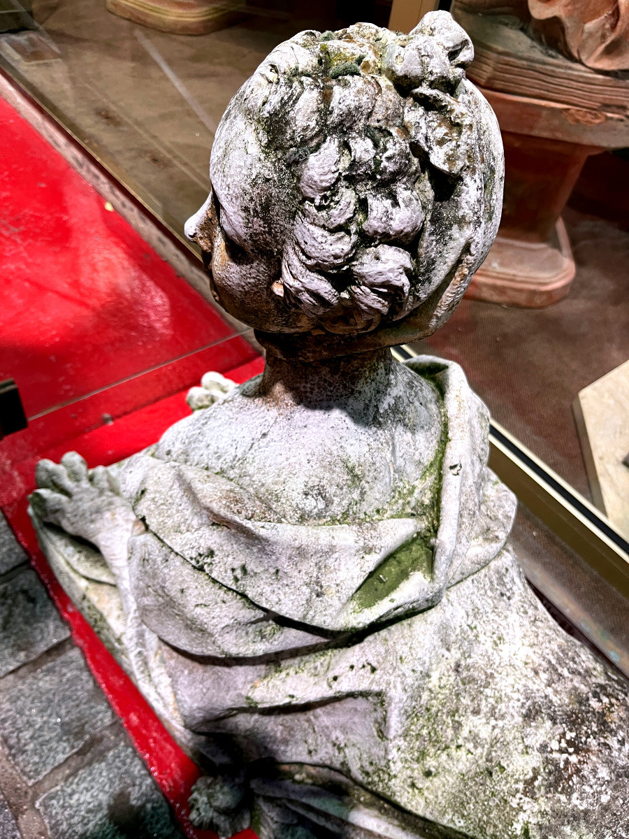 Paire de Sphinges en pierre Calcaire -sous les  traits de Mme du  Barry - 19ème -photo-2