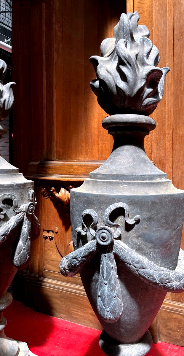 Importante suite de trois pots-à -feux en zinc - XIXeme siècle-photo-3