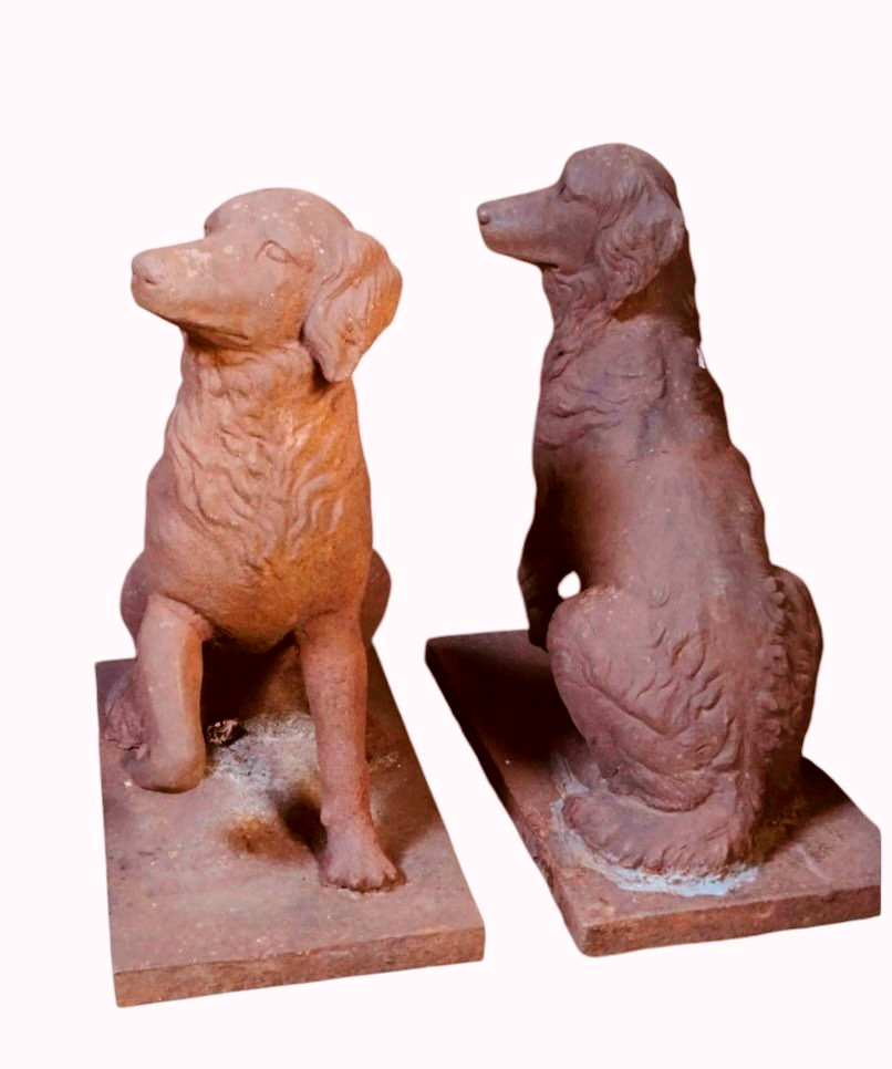 Sculptures animalières en fonte- Paire de chiens Golden Retrievers Epoque 1900