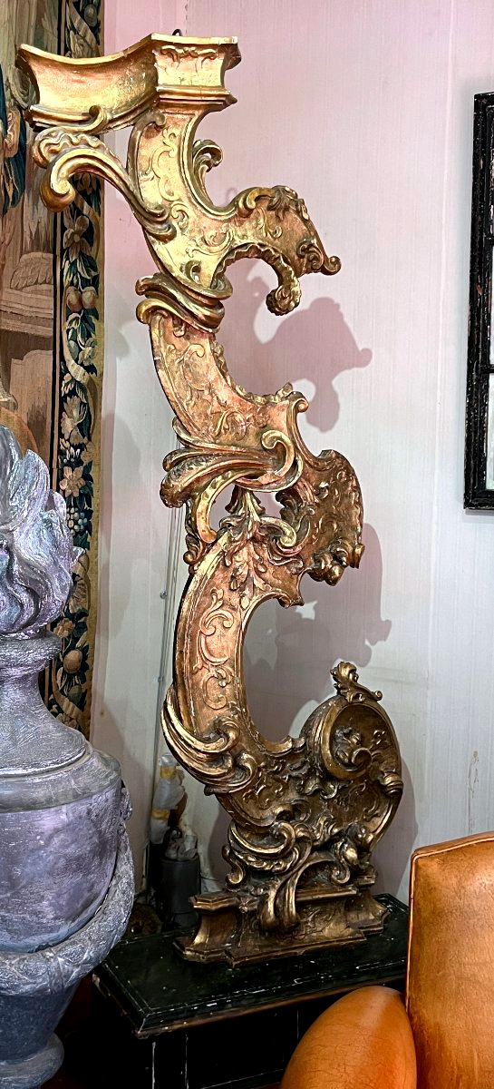 Importante Paire d'élèments de boiseries sculptées et  dorées - Italie XVIIIème.-photo-3