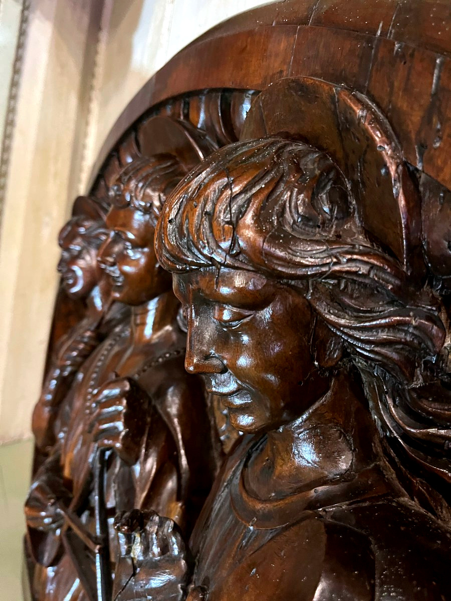 Panneau en noyer sculpté à fort relief - trois anges - XIXe siècle-photo-1