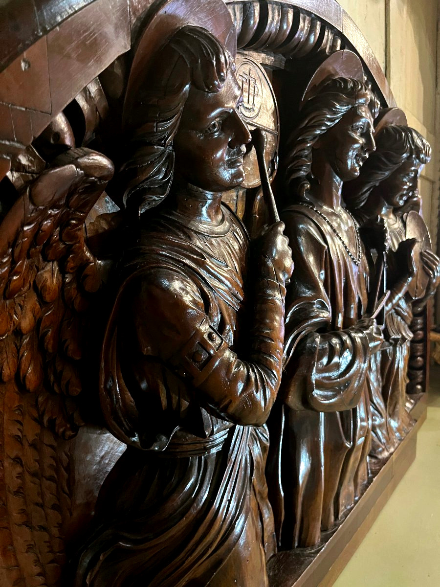 Panneau en noyer sculpté à fort relief - trois anges - XIXe siècle-photo-2