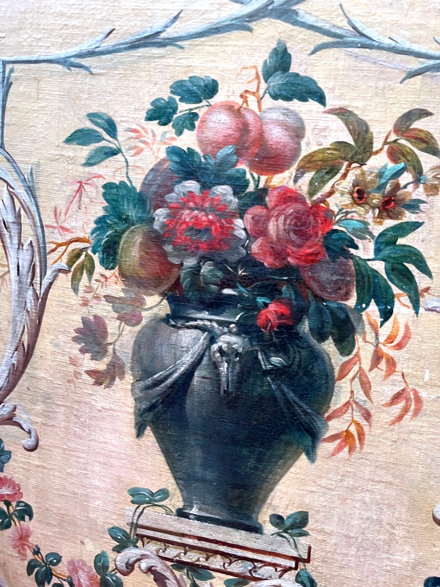 Importante toile XVIIIE à décor floral, médaillon aux trois amours-photo-3