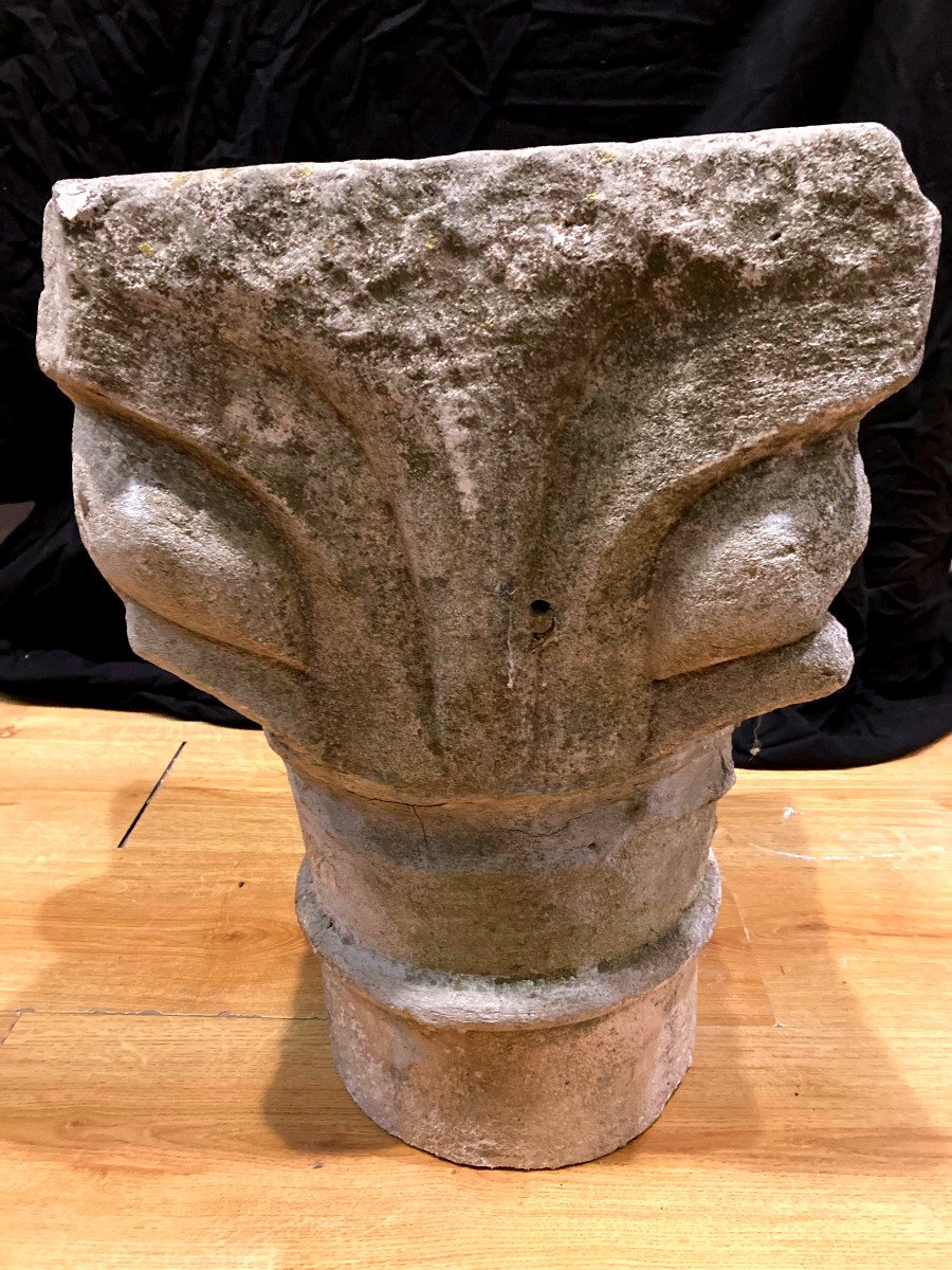 Capital In Carved Limestone - Period XVth Century-photo-3
