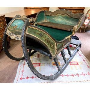 Important Sleigh In Carved Gilded And Polychrome Wood - 18th Century
