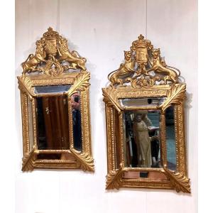 Paire De Miroirs à Parcloses Composés d'Armoiries Couronnées-  XIXème. 