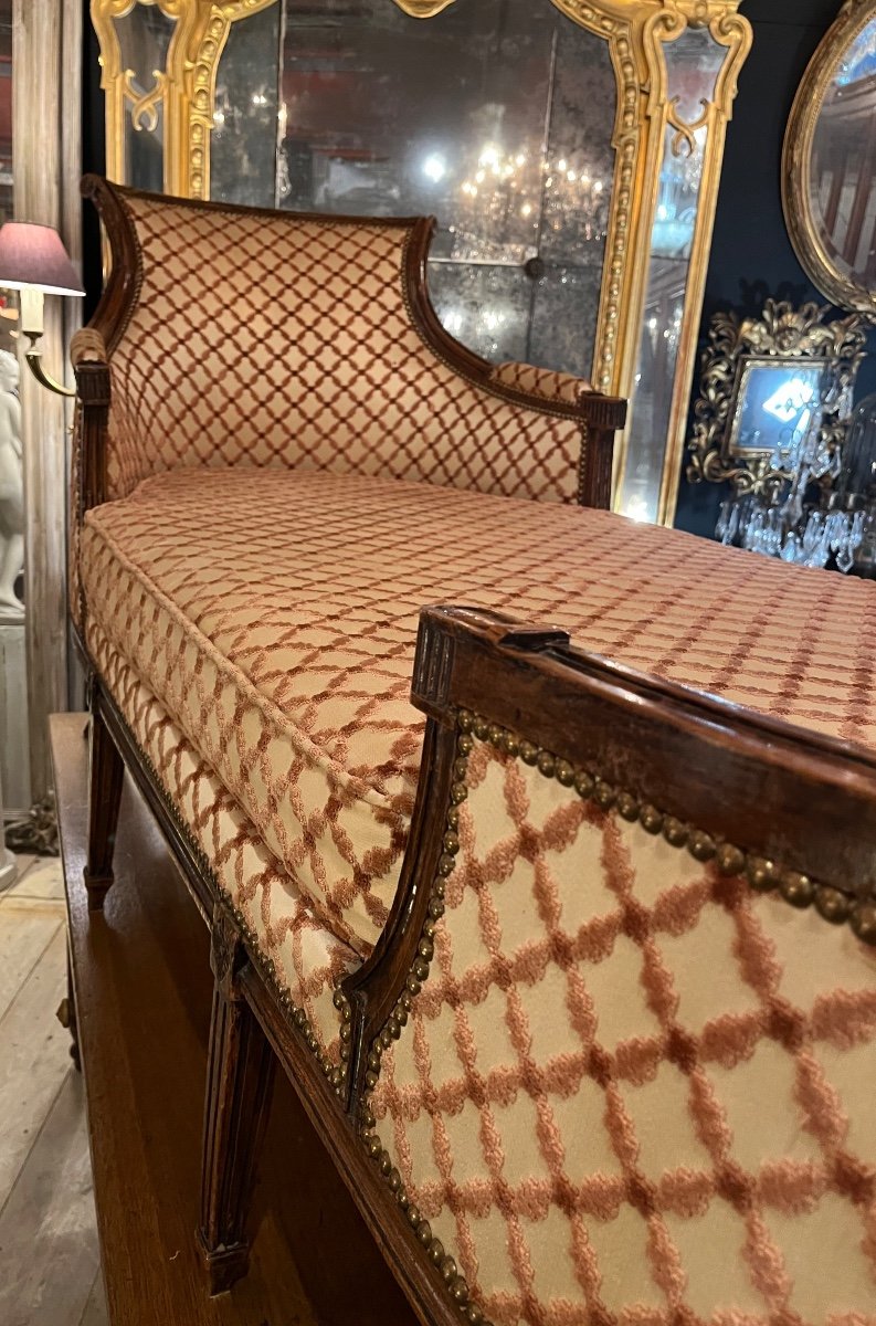Duchess Daybed In Boat -photo-1