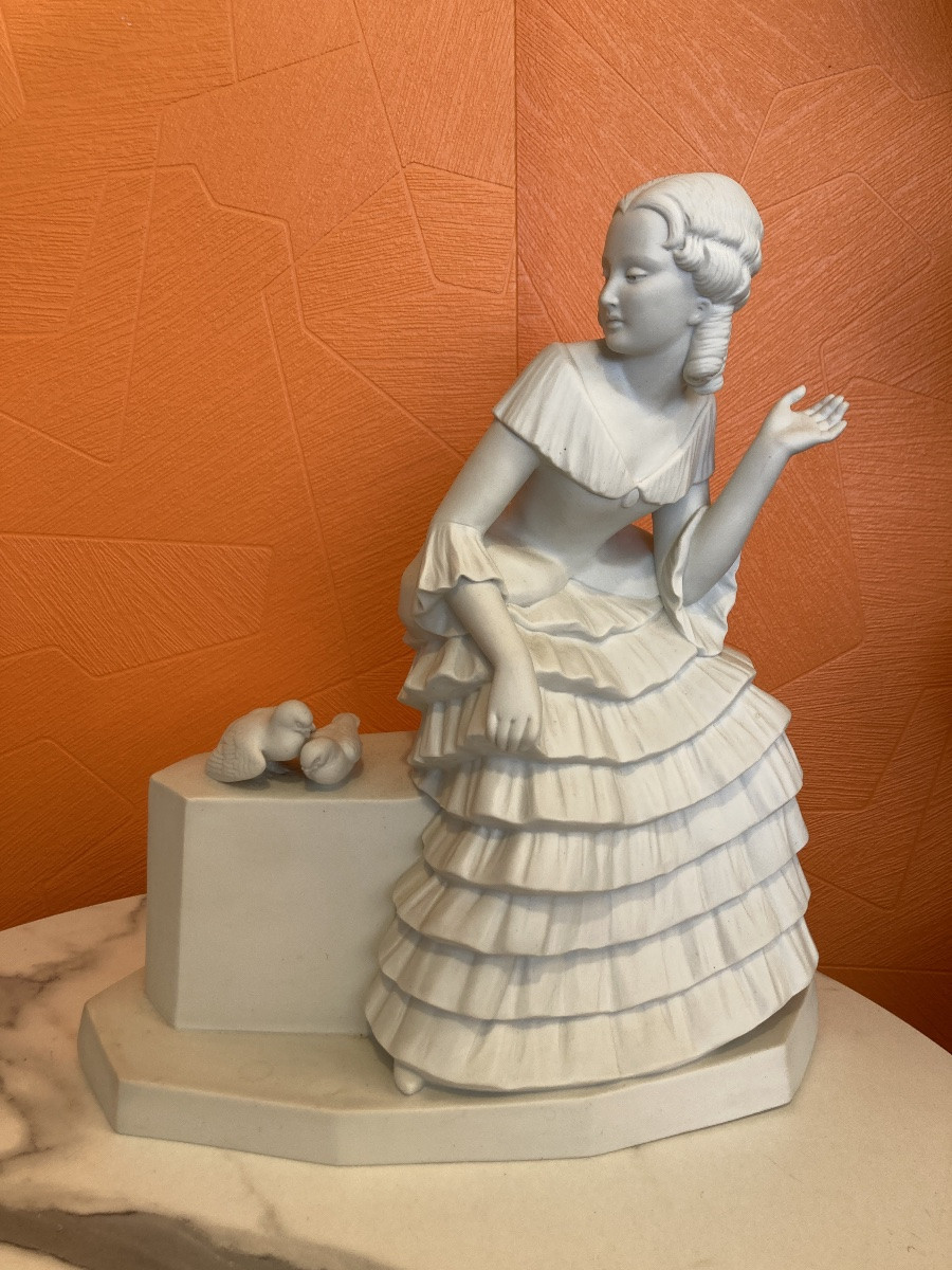 Woman With Biscuit Doves -photo-2