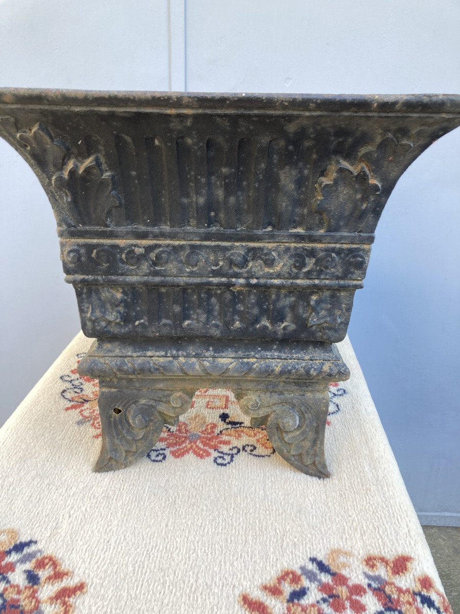 Cast Iron Planter-photo-4