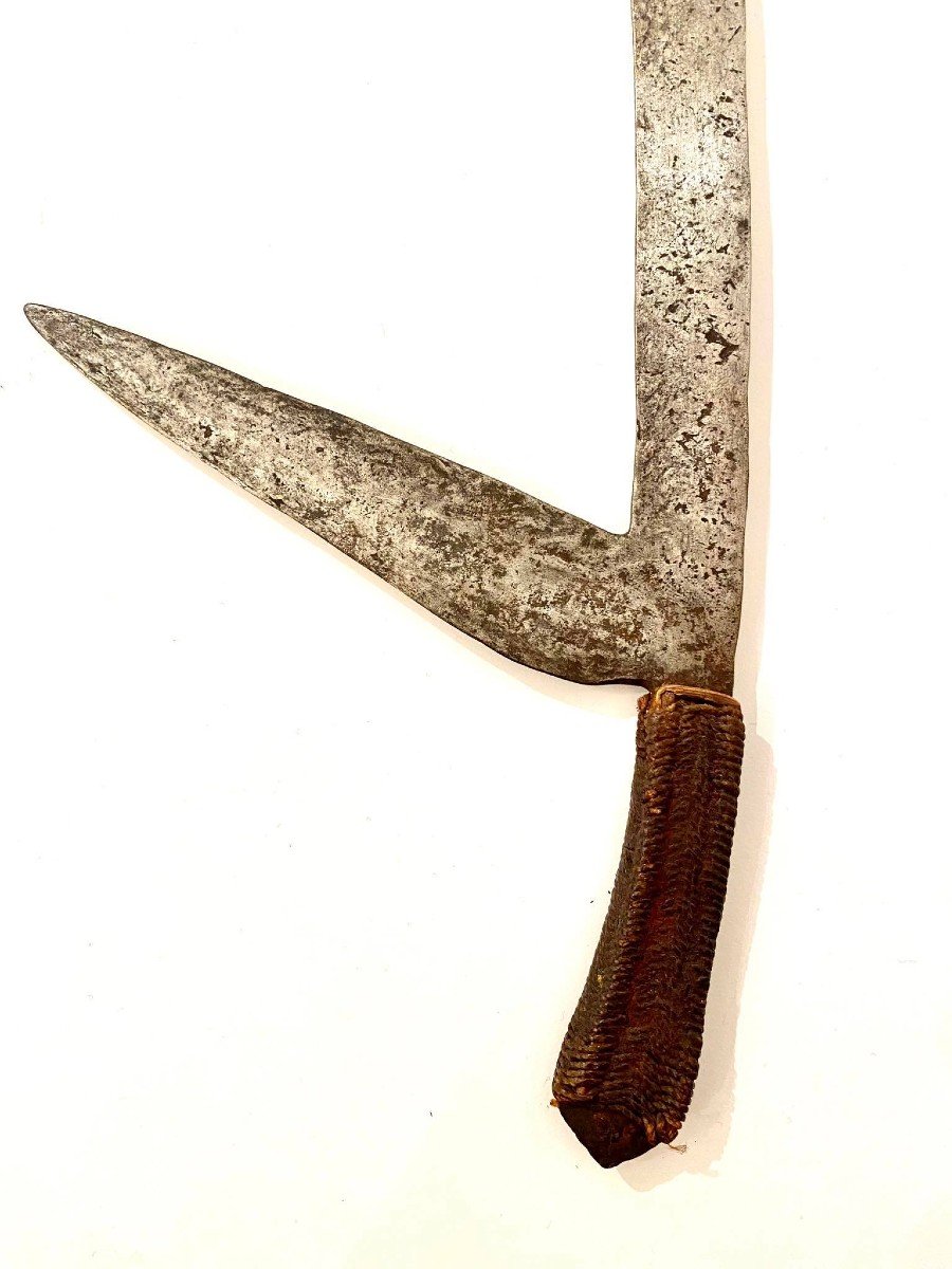 Rare And Exceptional Throwing Knife From The Banda Mbugbu People Central Africa Congo-photo-1